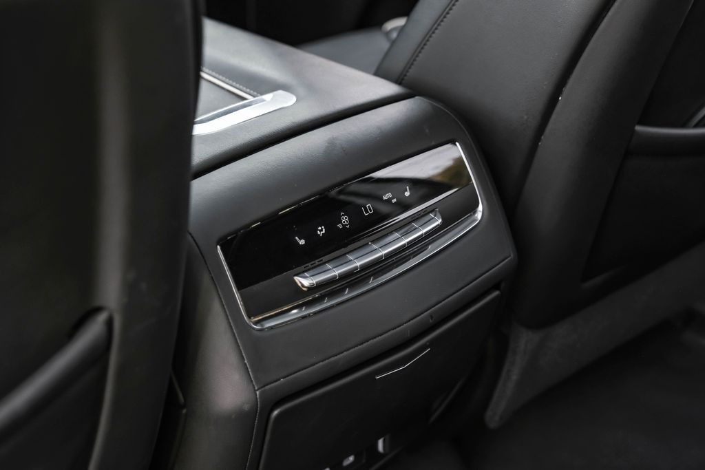 2021 Cadillac Escalade Sport photo 43