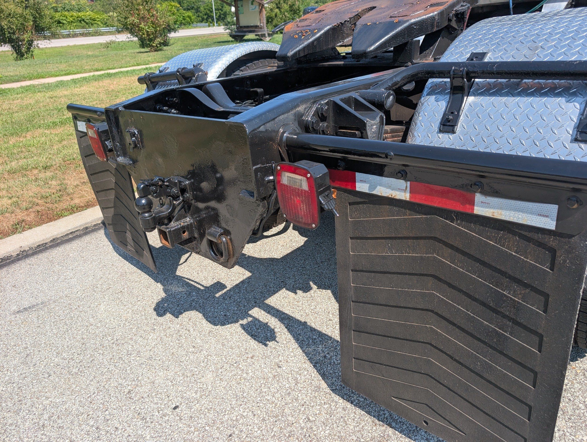 2018 Ford F-650 SuperCab photo 34