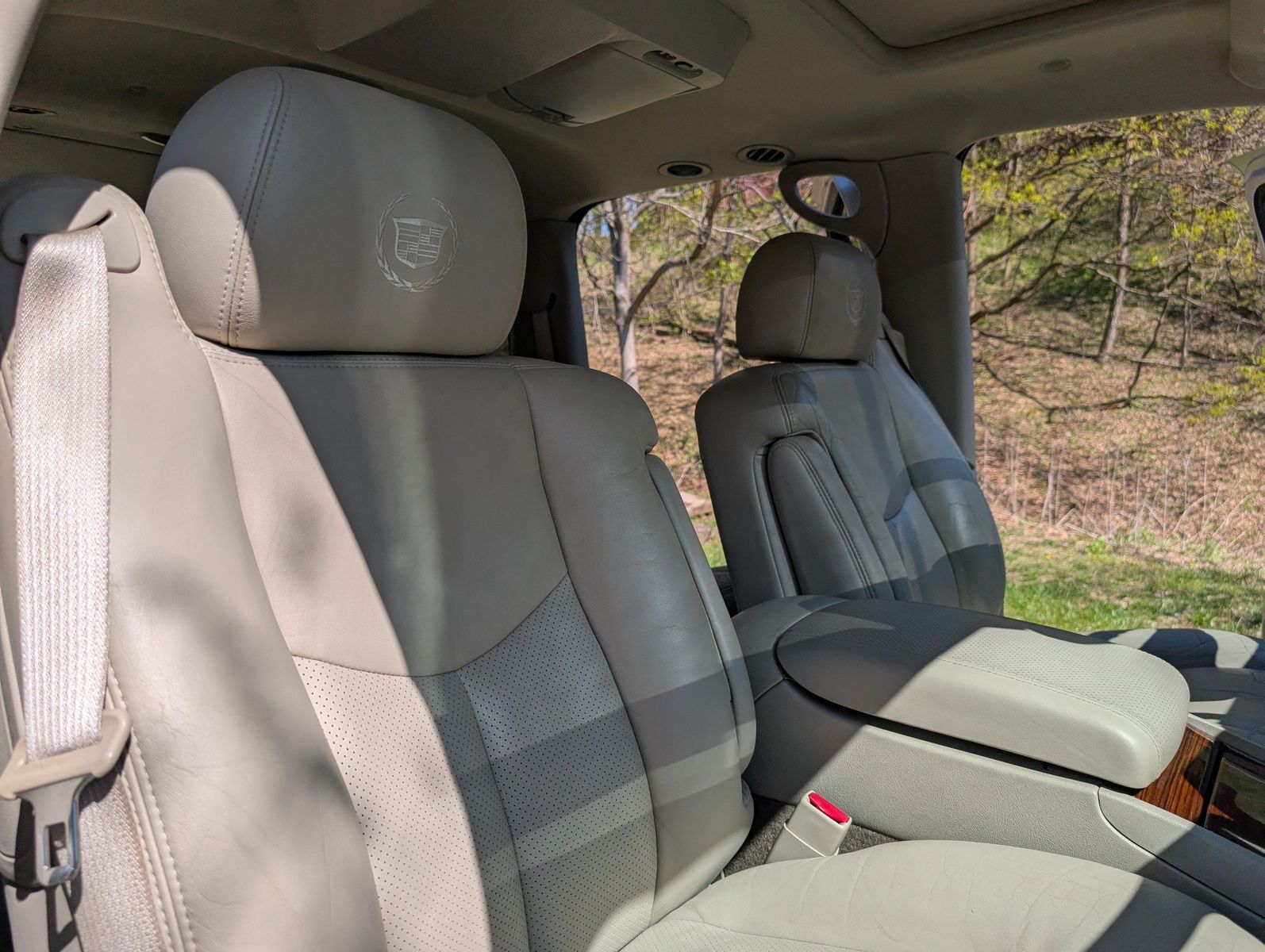 2004 Cadillac Escalade ESV 51