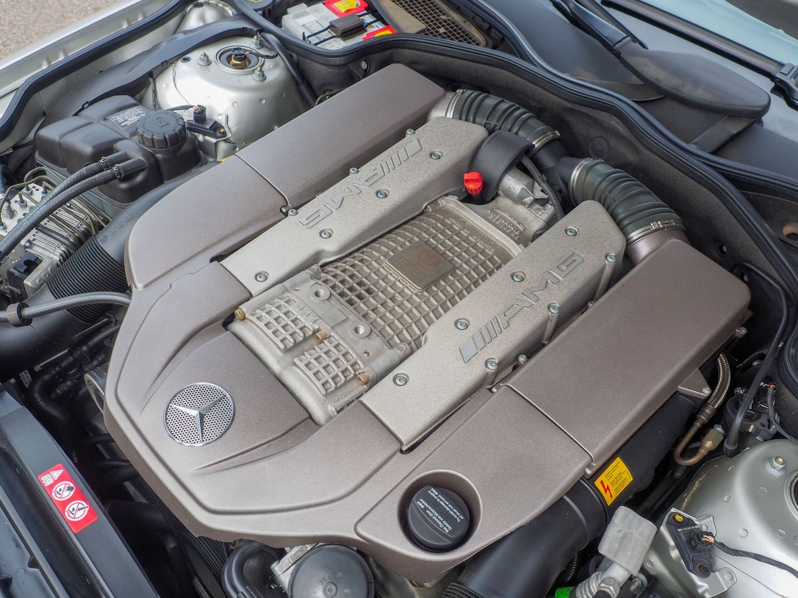 2004 Mercedes-Benz SL-Class 41