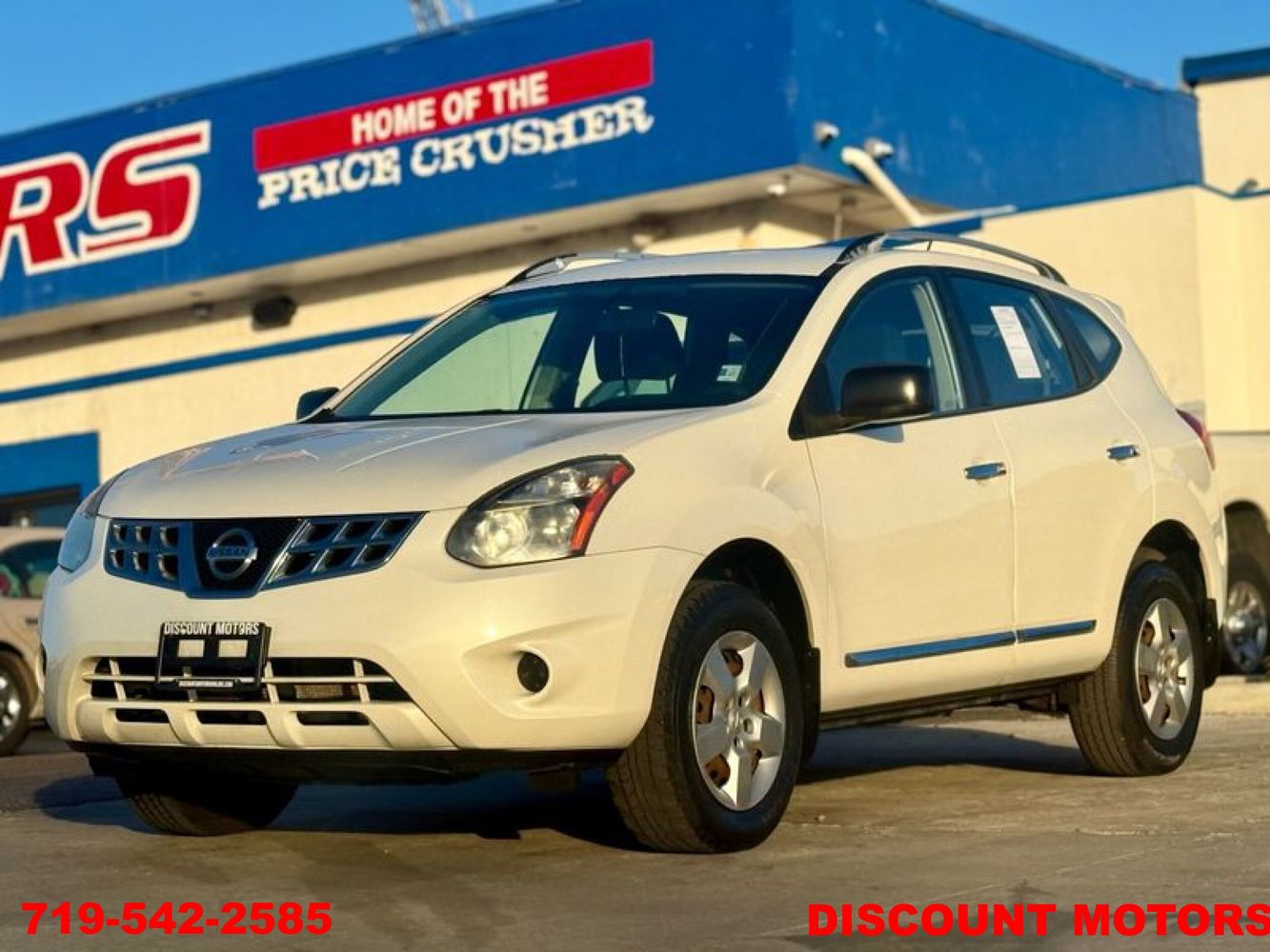 2014 Nissan Rogue Select S's photo