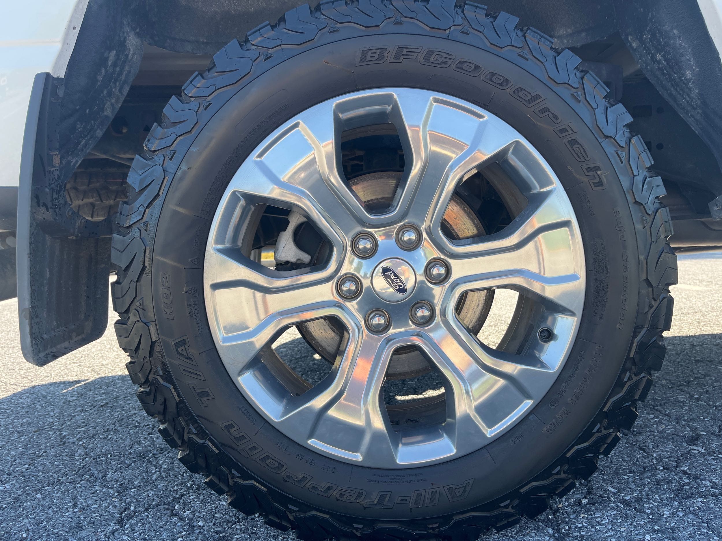 2022 Ford F-150 Platinum photo 12