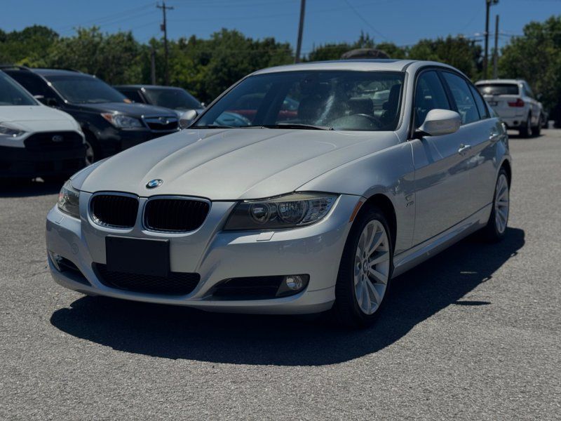 2011 BMW 3 Series 328i xDrive Sedan SULEV's photo