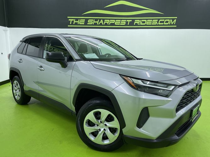 2021 Toyota Camry LE photo 26
