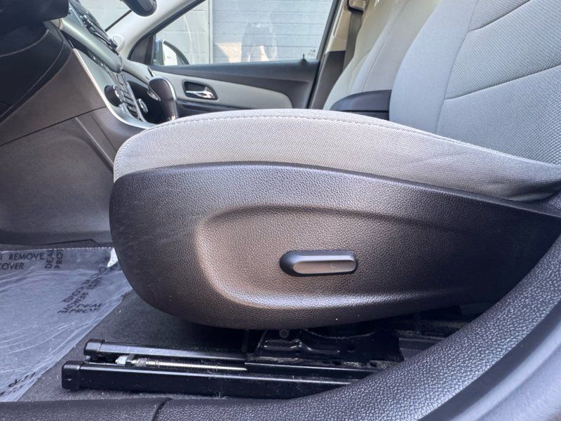 2014 Chevrolet Cruze photo 9