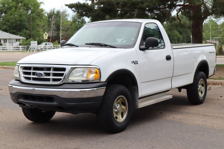 2001 Ford F-150 XL | Victory Motors of Colorado