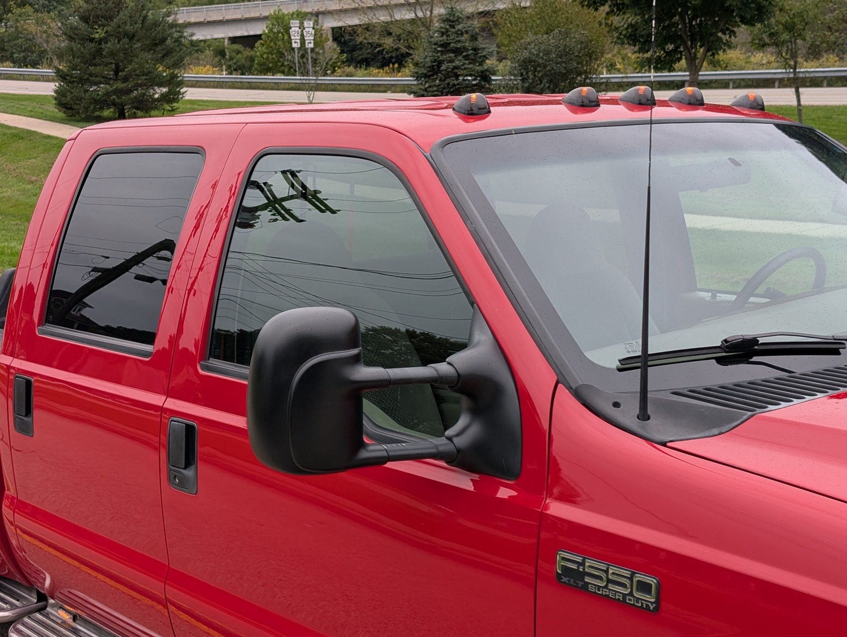 2001 Ford F-550 21