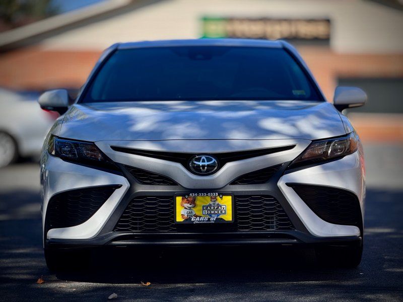 2024 Toyota Camry SE photo 2