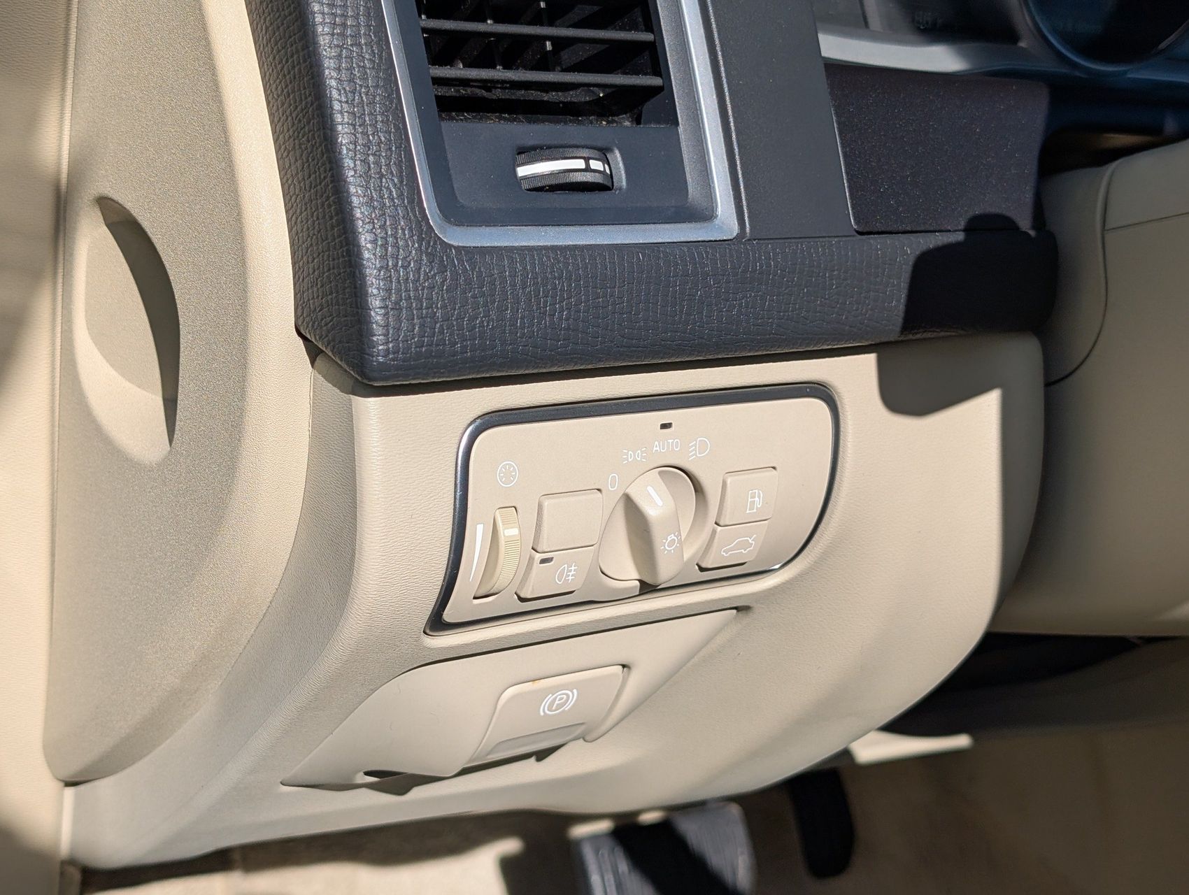 2016 Volvo XC60 78