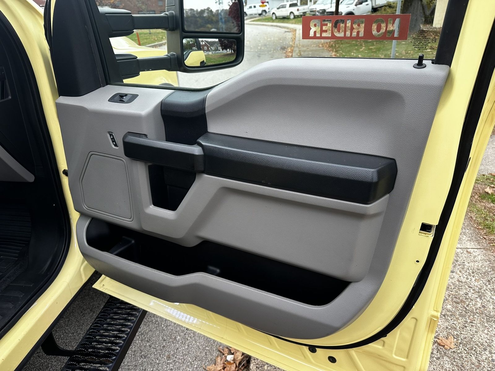 2019 Ford F-550 Super Duty 64