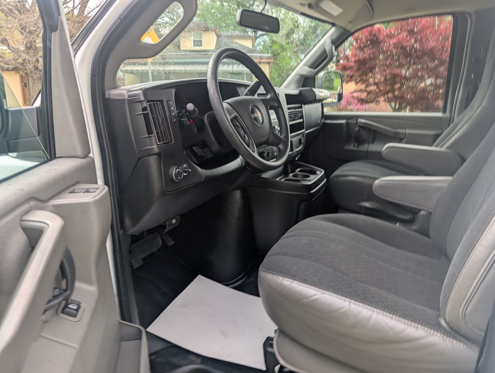 2020 GMC Savana Cargo 62