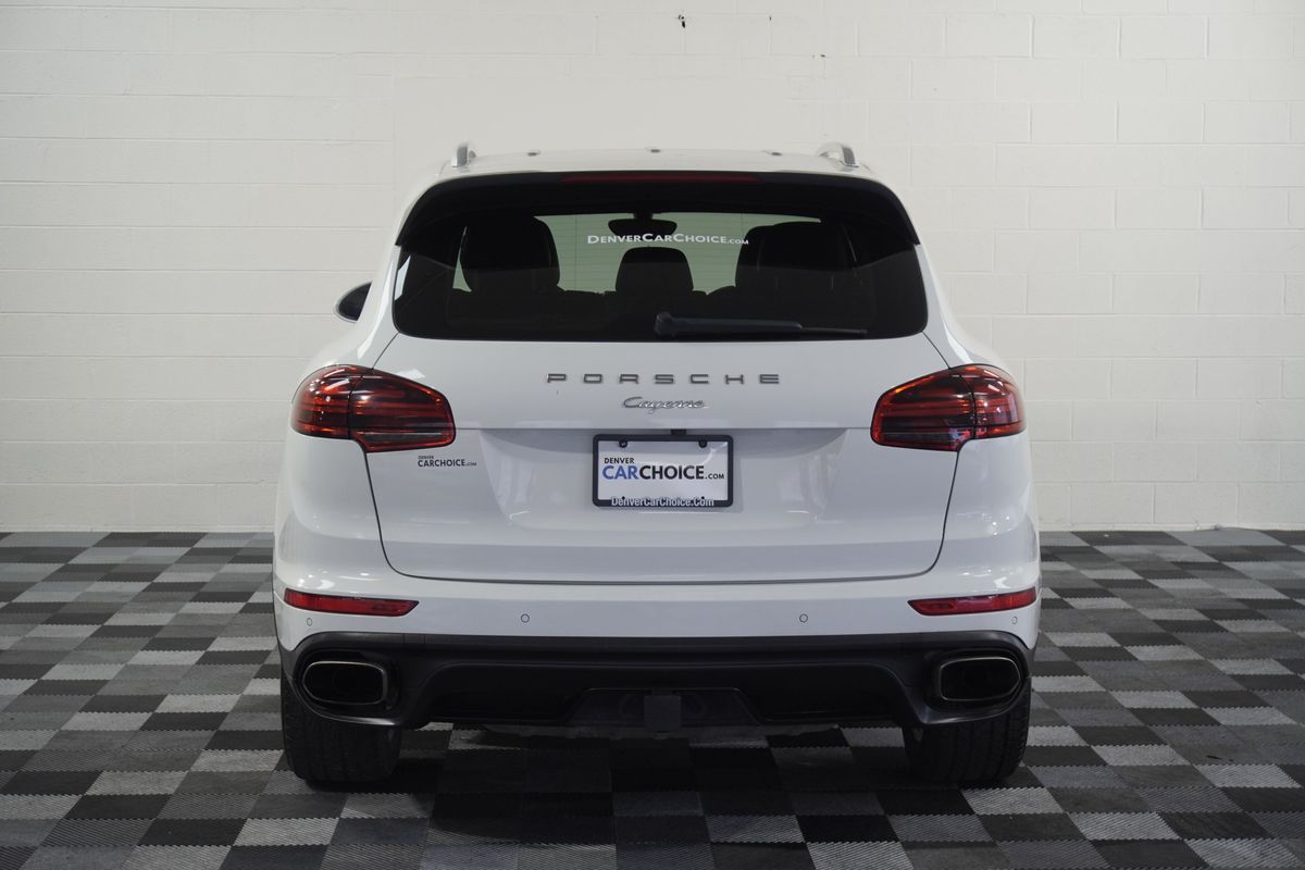2016 Porsche Cayenne Base