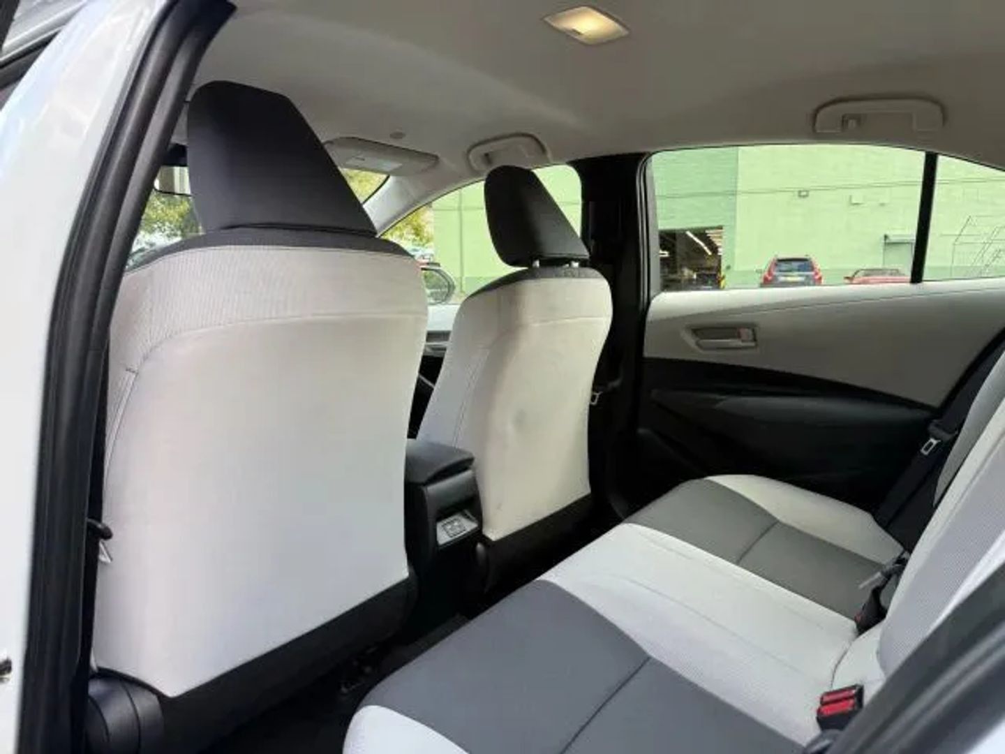 2023 Toyota Corolla LE - Photo 22