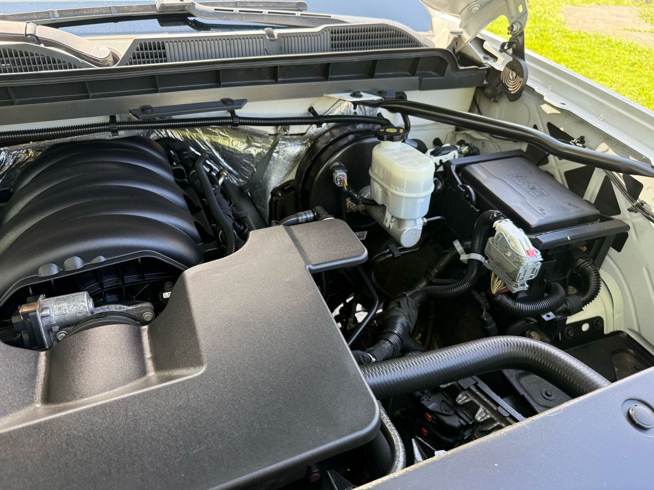2016 Chevrolet Silverado 1500 LT Z71 photo 34