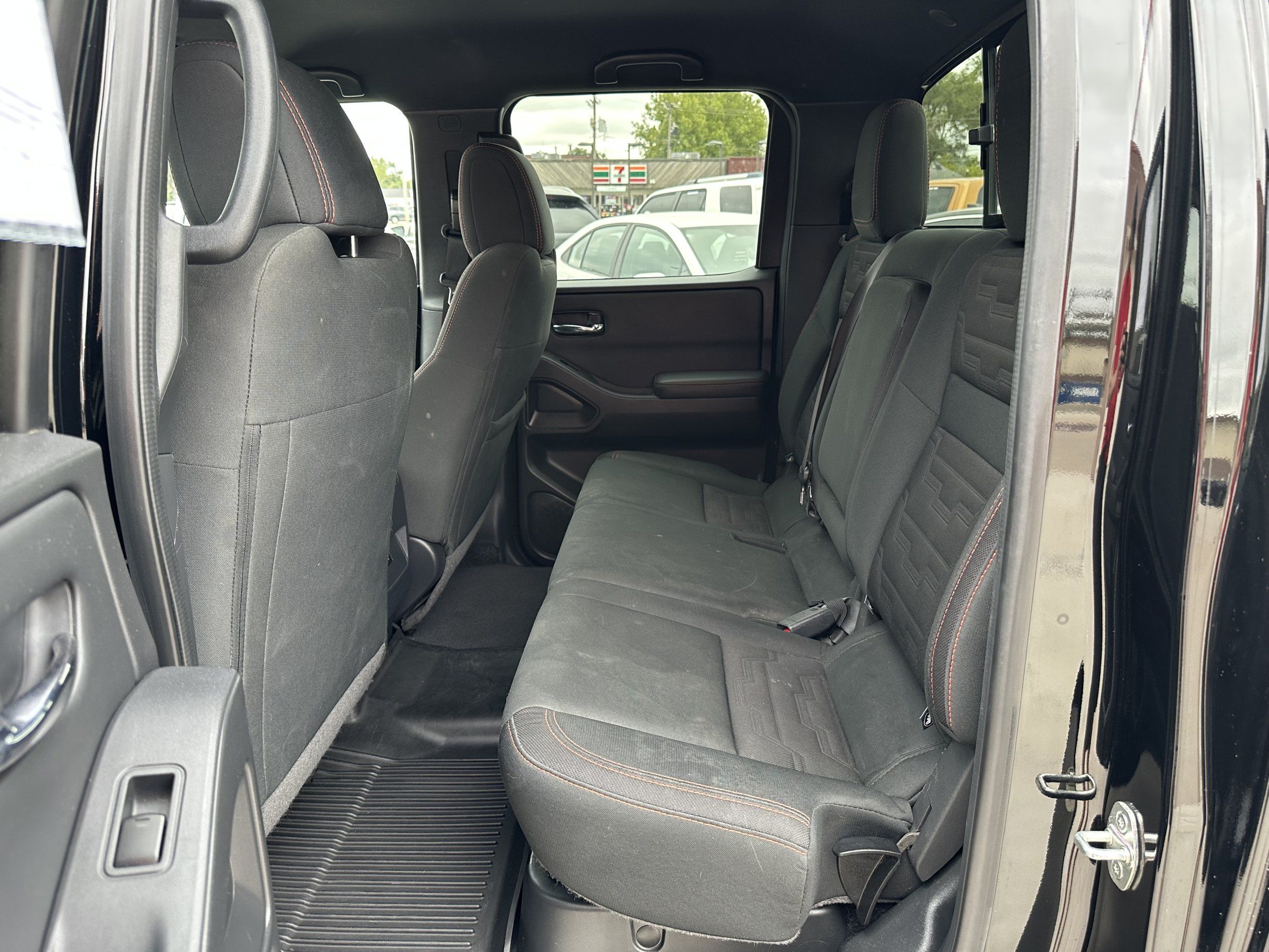 2023 Nissan Frontier PRO-4X - Photo 7