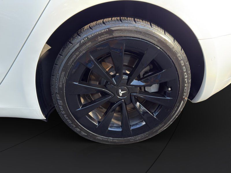 2021 Tesla Model 3 Long Range photo 17