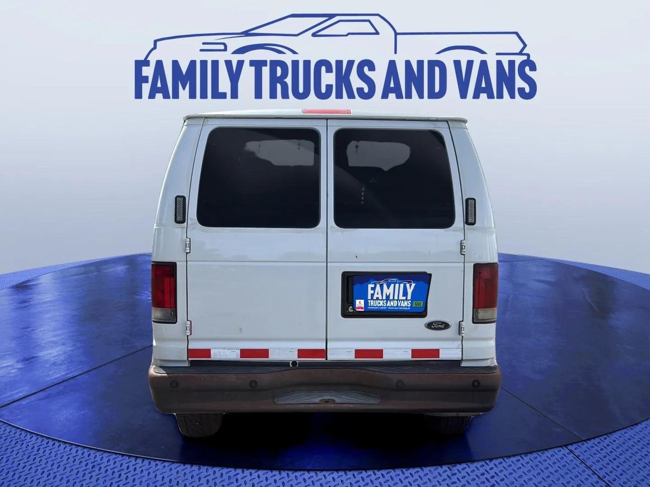 2011 Ford E-250 Cargo photo 2