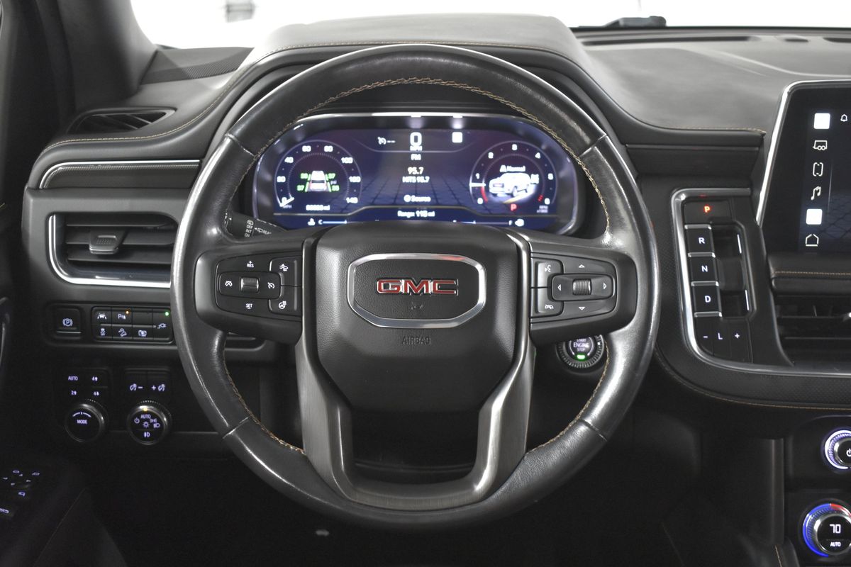 2022 GMC Yukon XL 4WD AT4