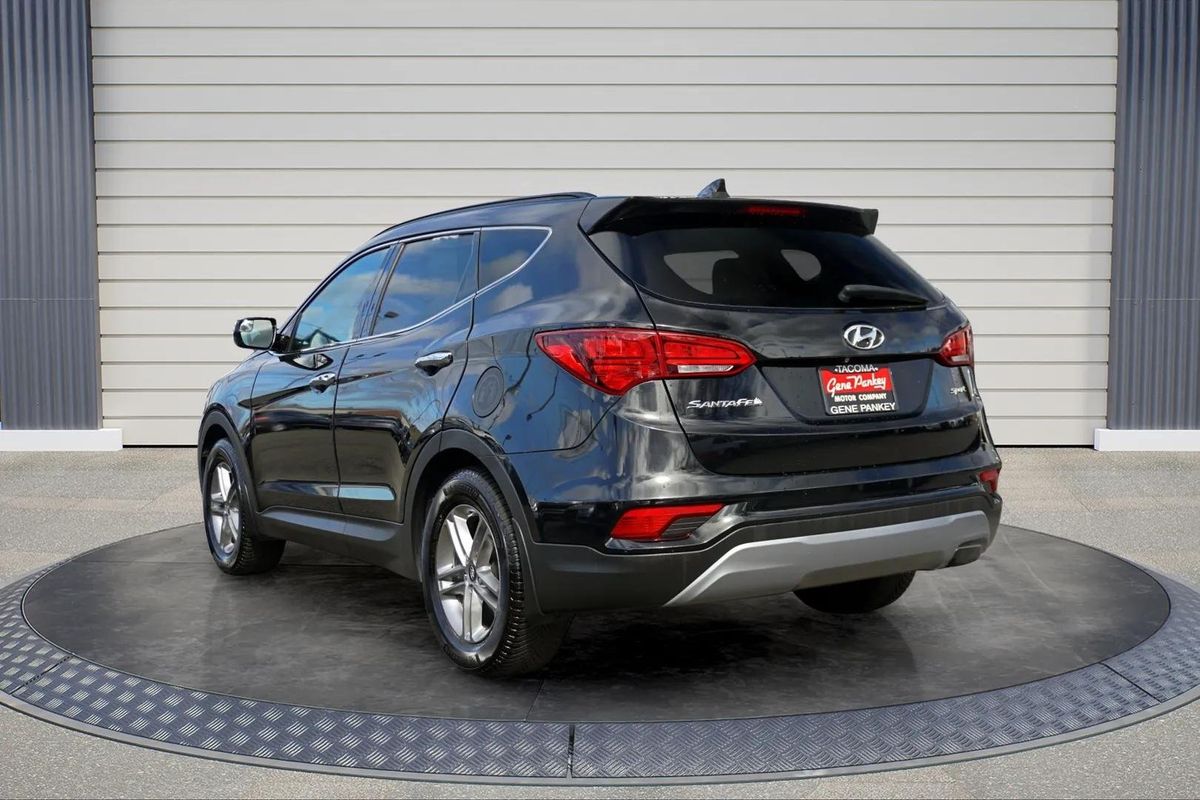 View vehicle photo 5