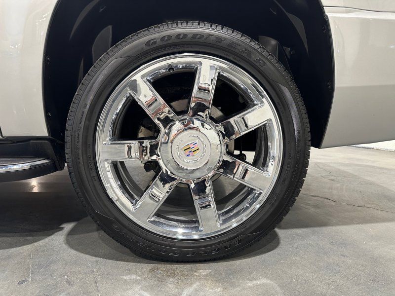 2011 Cadillac Escalade ESV Luxury, photo 34