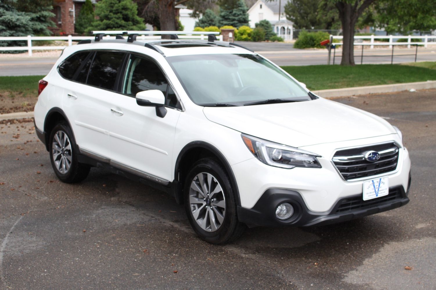 2018 Subaru Outback 3.6R Touring | Victory Motors of Colorado