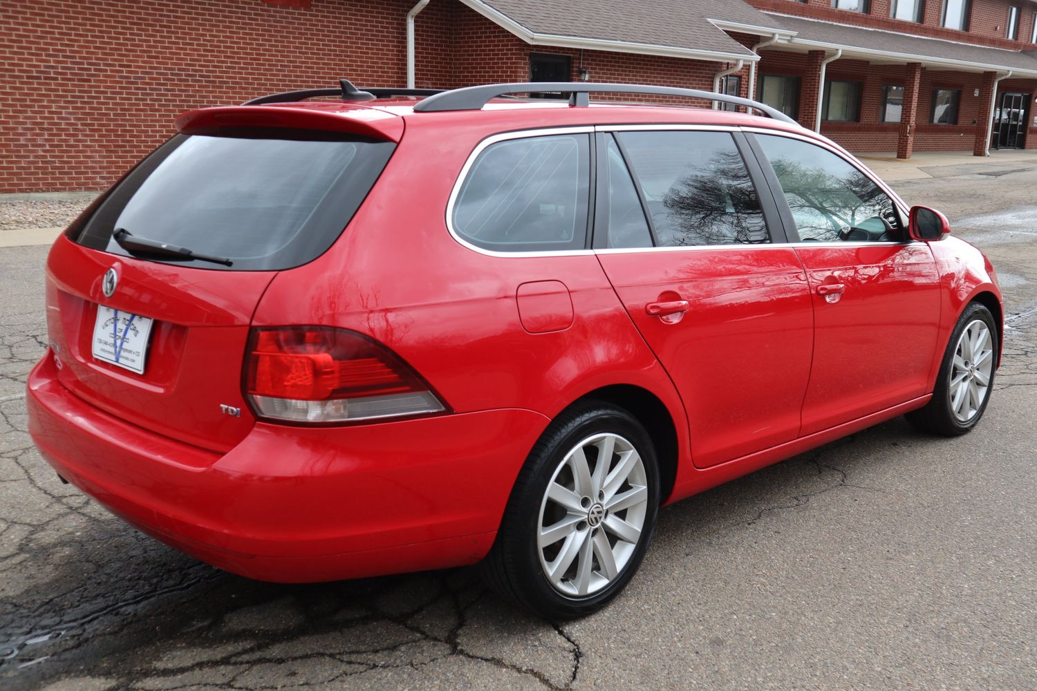 2014 Volkswagen Jetta SportWagen TDI | Victory Motors of Colorado