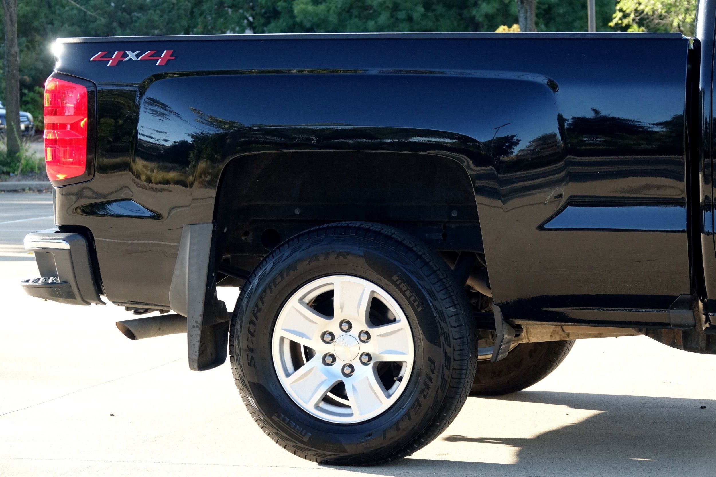 2018 Chevrolet Silverado 1500 photo 19