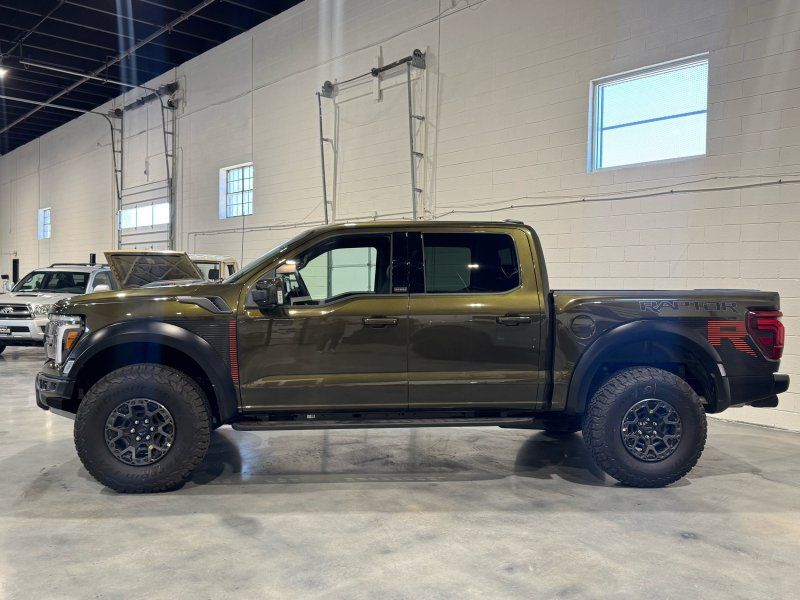 2025 Ford F-150 Raptor, photo 2