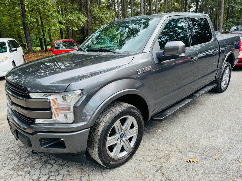 2019 Ford F-150 Lariat photo 2