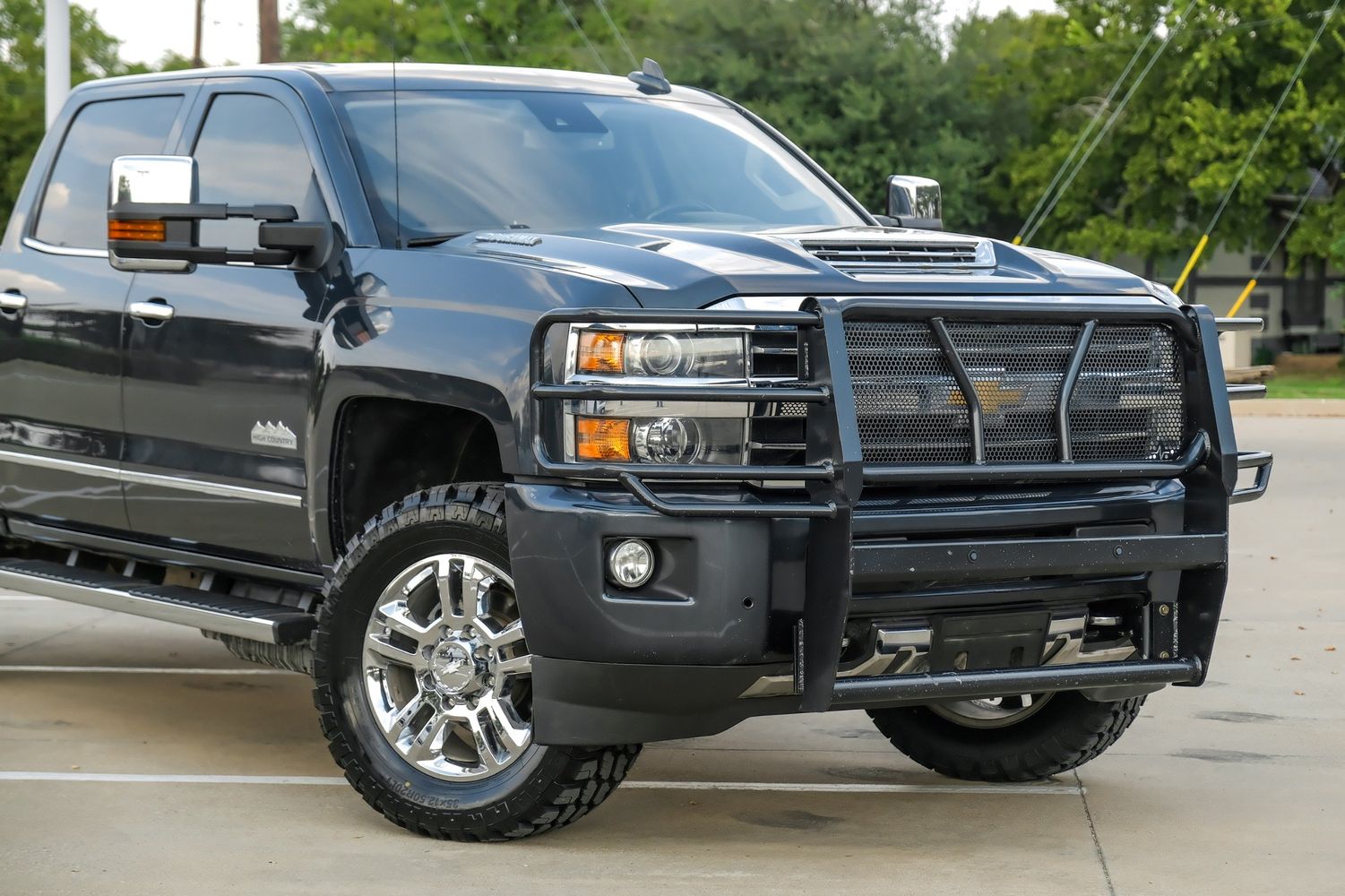 2018 Chevrolet Silverado High Country photo 9