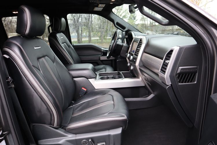 2020 Ford F-350 Super Duty Platinum | Victory Motors of Colorado
