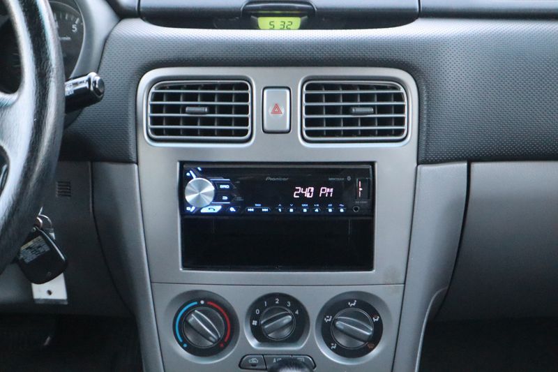 forester　1204040 オプションお写真2枚目掲載 Subaru Forester 20 Xt 2016 Test Drive Day Stock Photo - Download