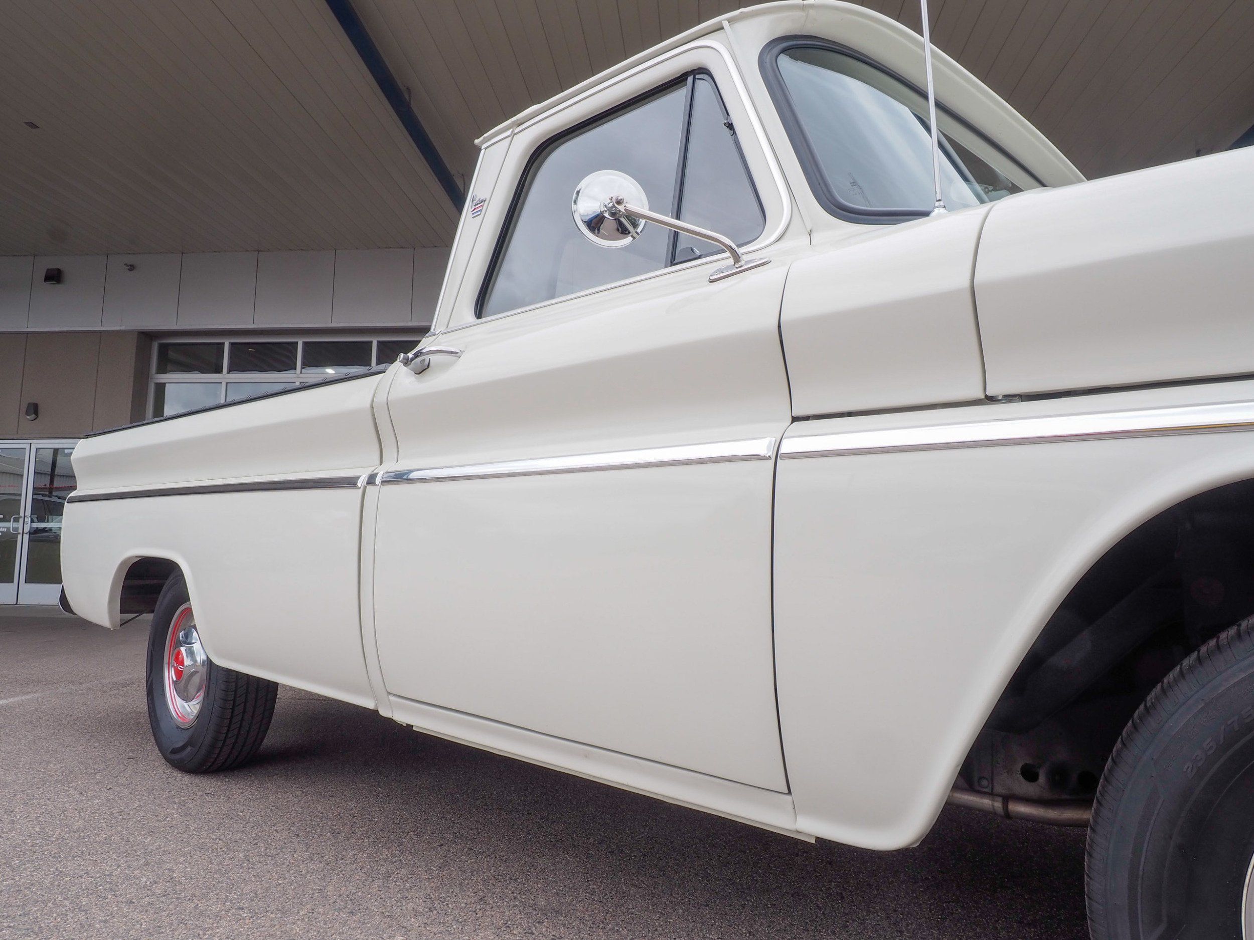 1966 GMC Pickup White RWD