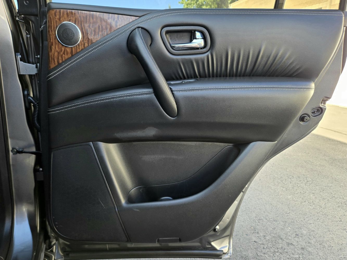 2018 Nissan Armada SL photo 38