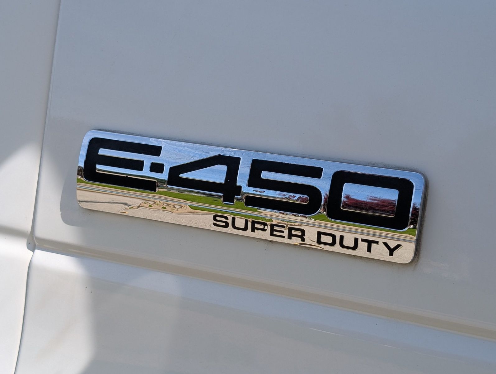 2007 Ford E-450 Cutaway 139