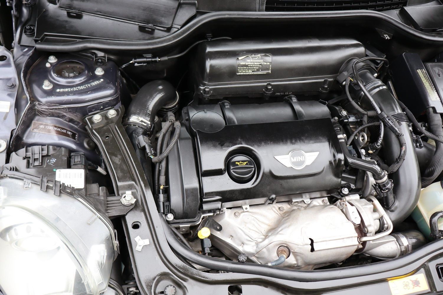 2012 MINI Cooper Hardtop S | Victory Motors of Colorado