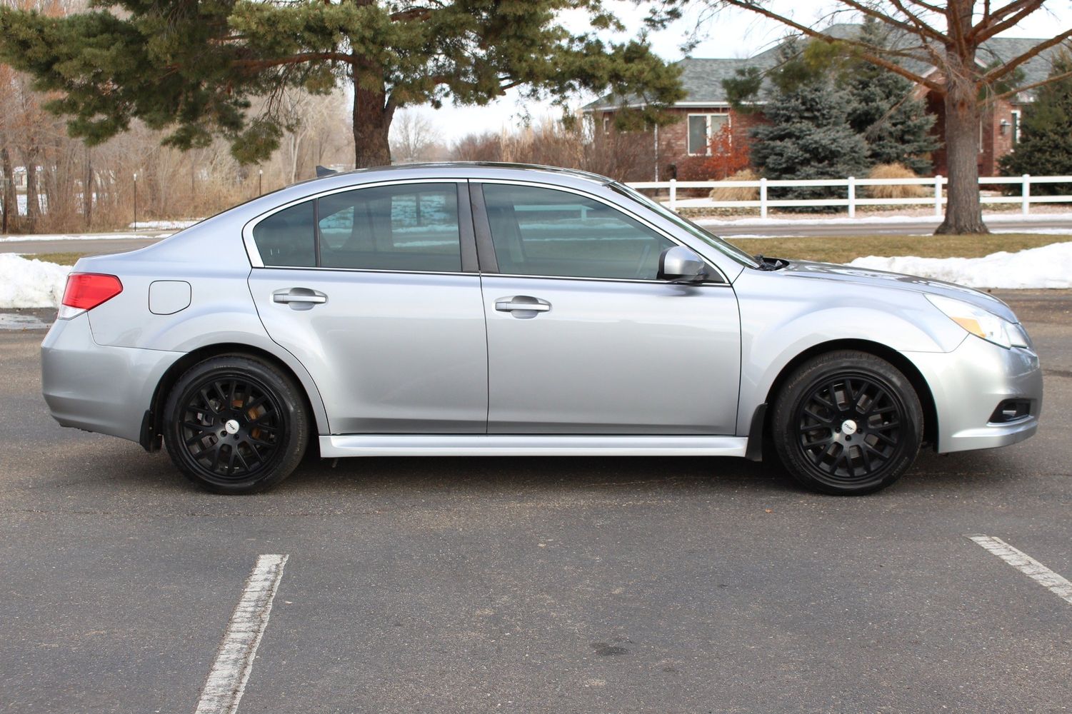 2011 Subaru Legacy 3.6R Limited | Victory Motors of Colorado
