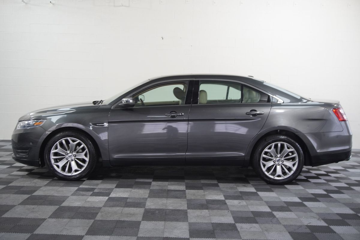 2018 Ford Taurus Limited