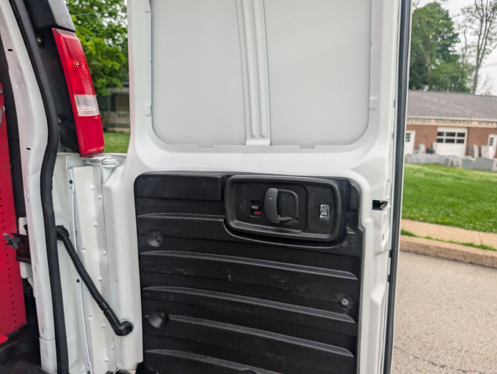 2019 Chevrolet Express 2500 89