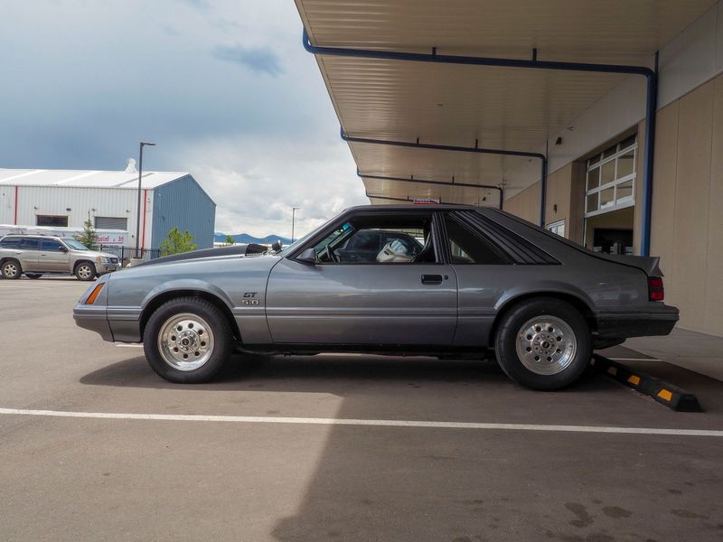 Toyota mustang 1983