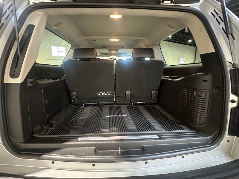 2011 Cadillac Escalade ESV Luxury, photo 16
