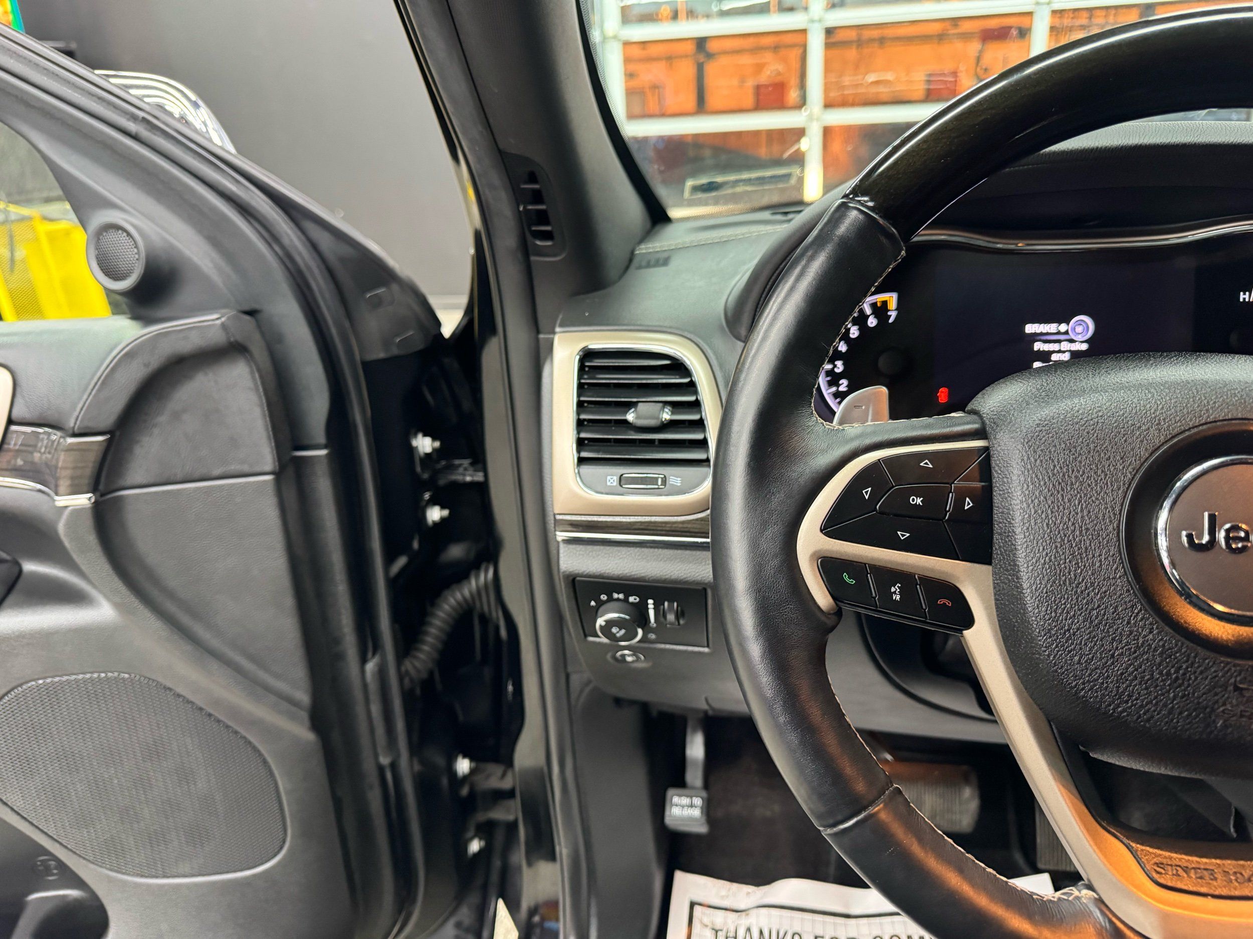 2017 Jeep Grand Cherokee Overland - Photo 24