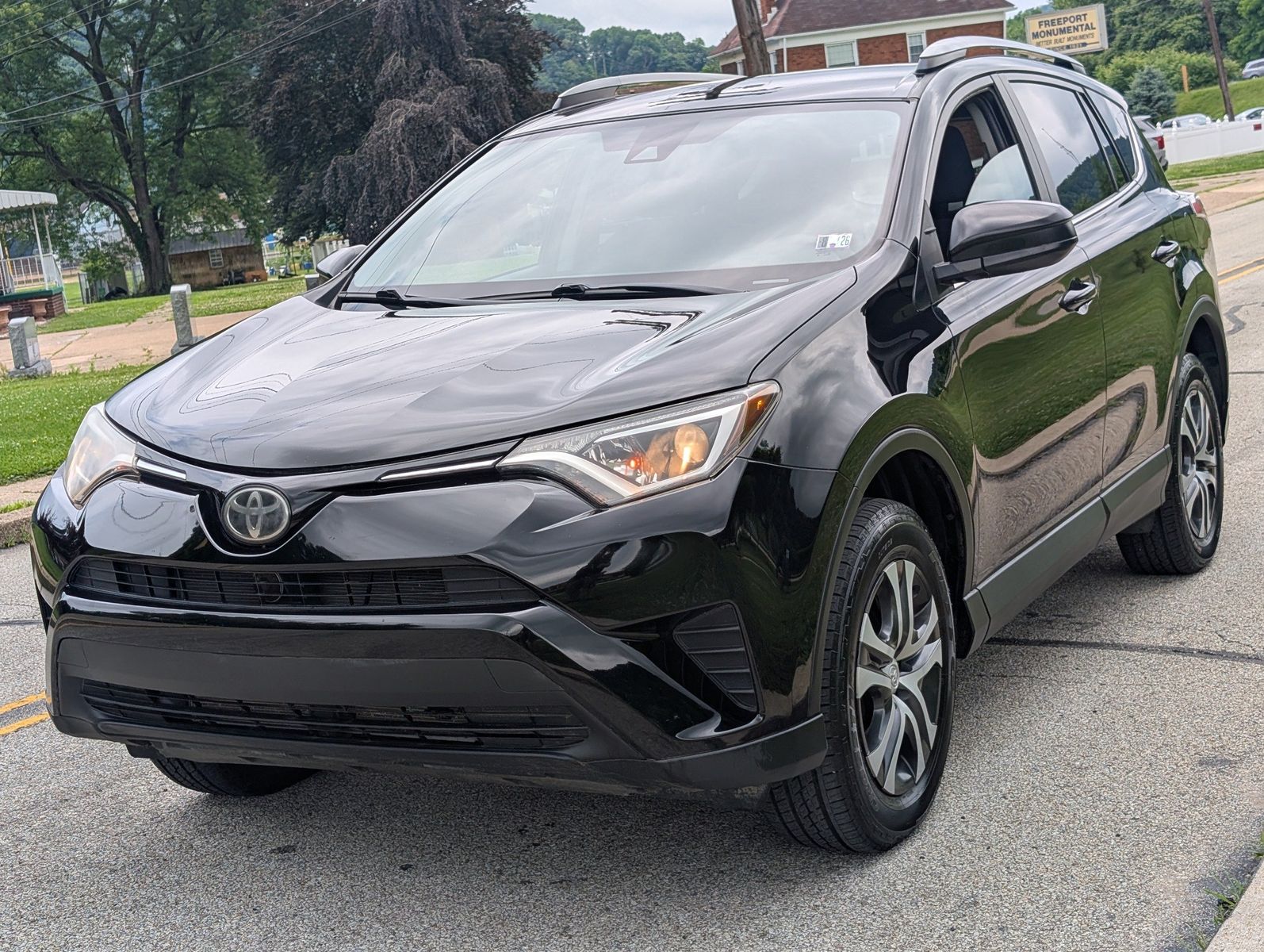 2017 Toyota RAV4 10