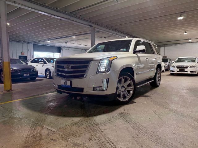White 2015 Cadillac Escalade Luxury 4WD SUV / Crossover Four-Wheel Drive 8-Speed Automatic