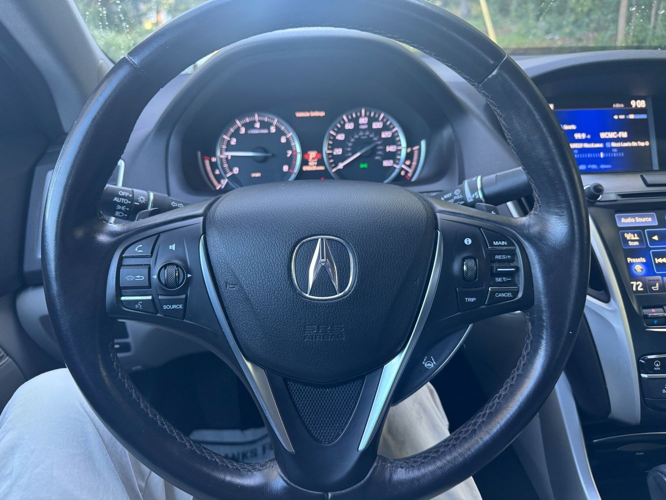 2015 Acura TLX Technology photo 29