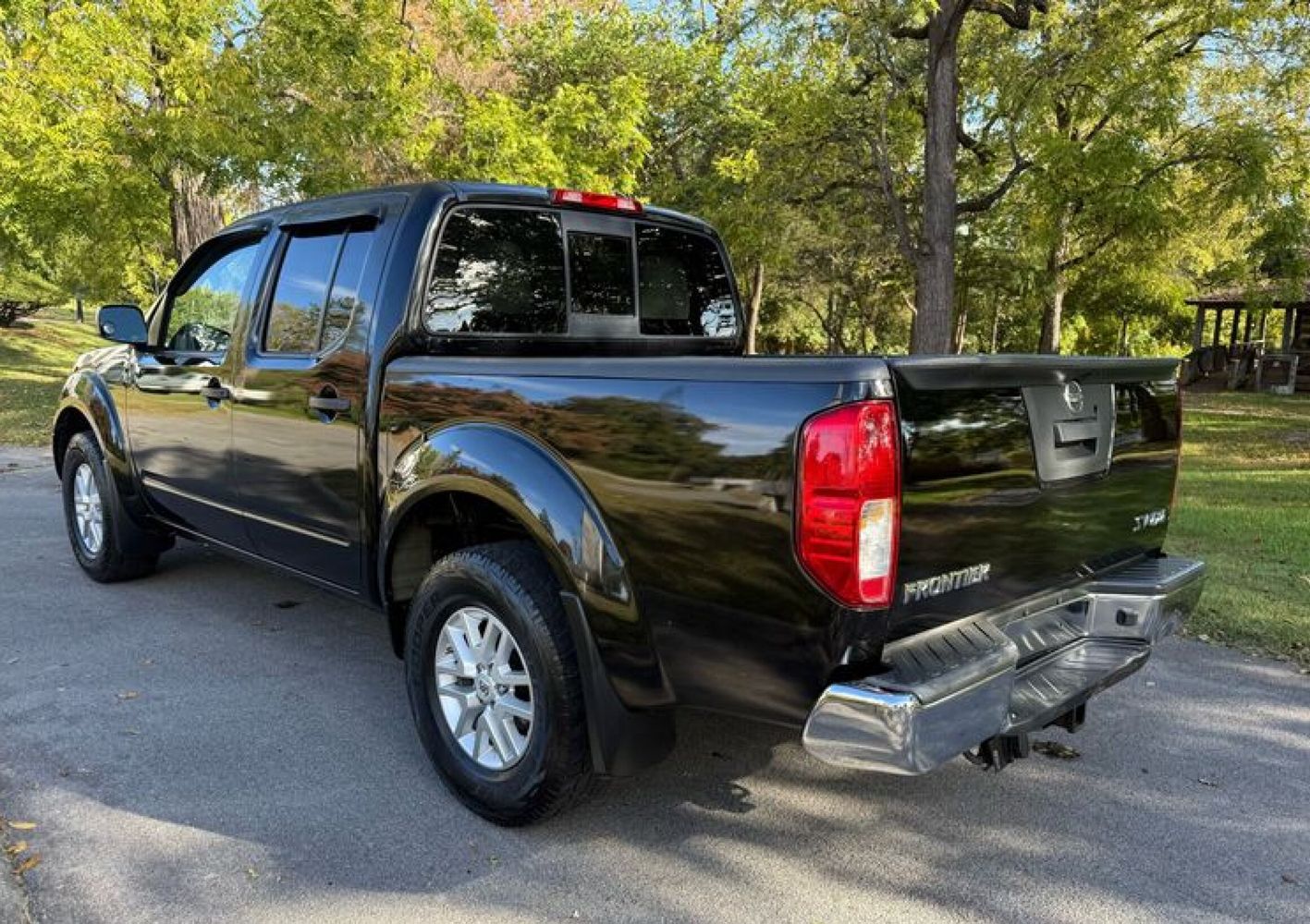 2016 Nissan Frontier SV photo 7