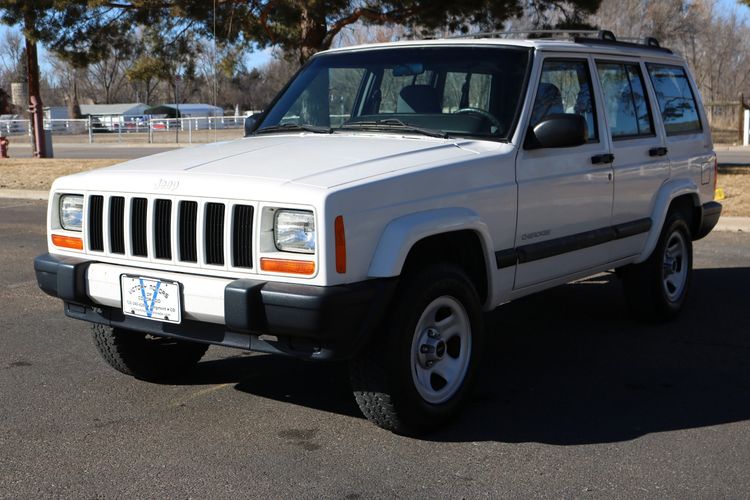 2001 Jeep Cherokee Sport | Victory Motors of Colorado