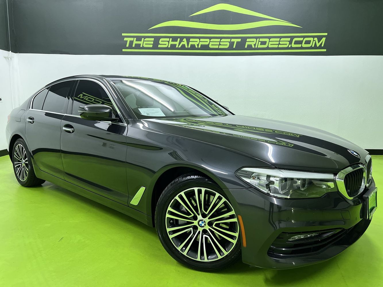 2017 BMW 5 Series 530i Sedan's photo