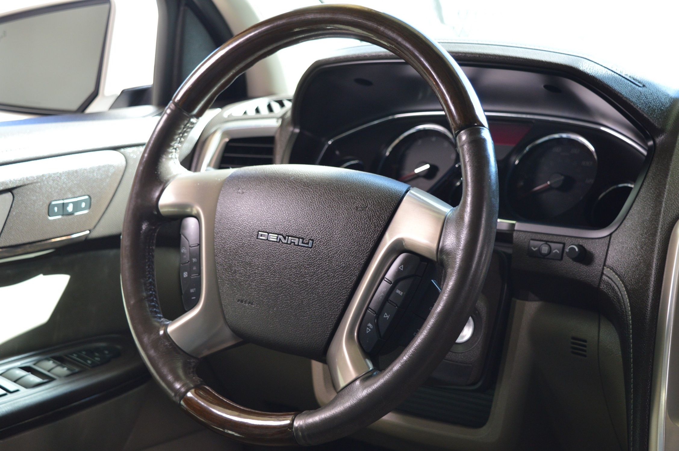 2015 Gmc Acadia Denali photo 17