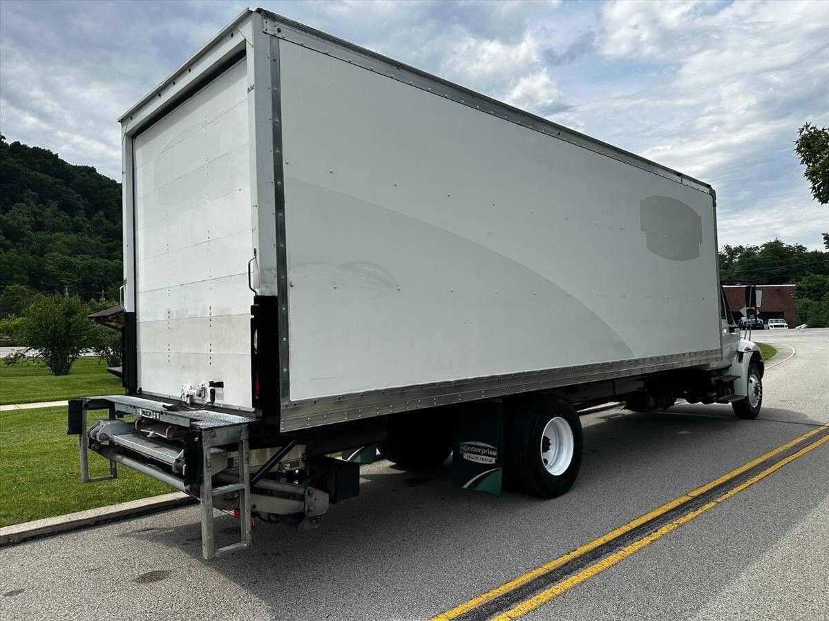 2019 International DuraStar 4300 2